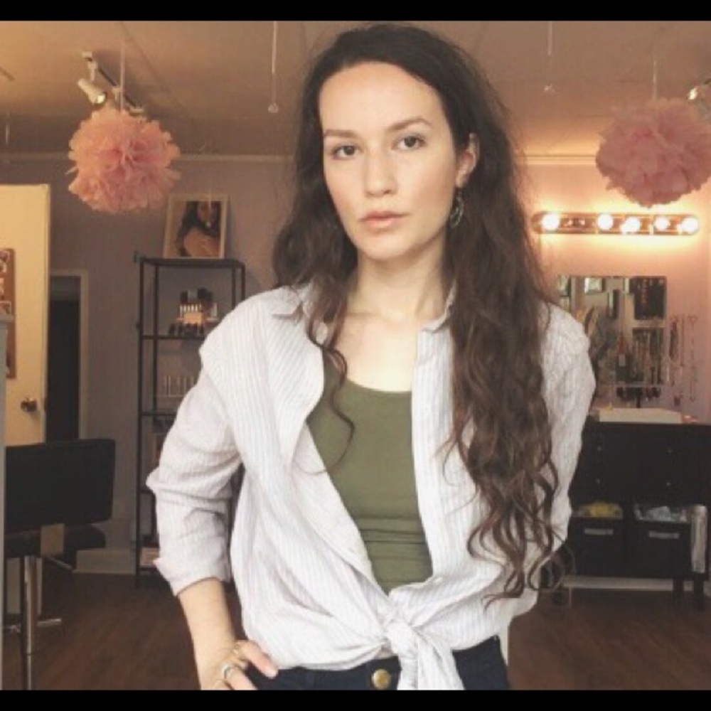 Meet your Posher, Mariel